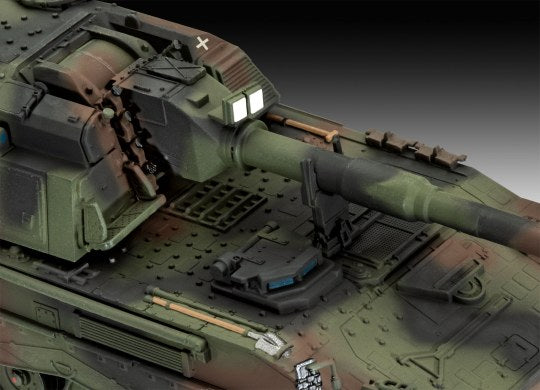 Revell 1/72nd scale Panzerhaubitze 2000