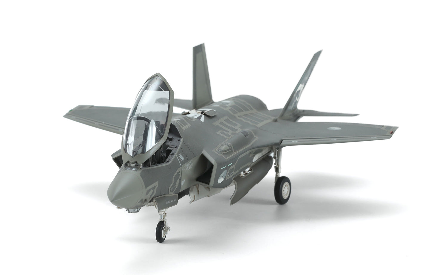 Meng Model 1/48th scale F-35A Lightning II JASDF