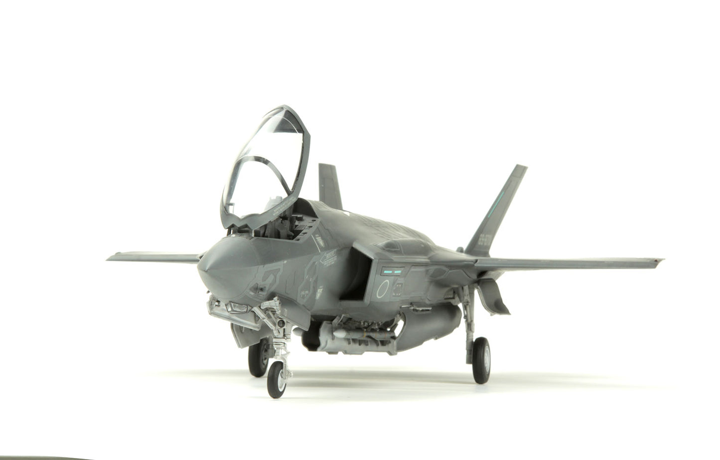 Meng Model 1/48th scale F-35A Lightning II JASDF