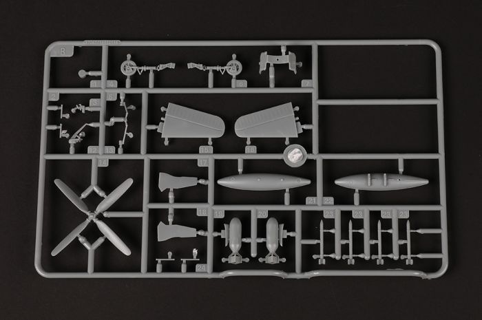 HobbyBoss 1/72nd scale F8F-2 Bearcat